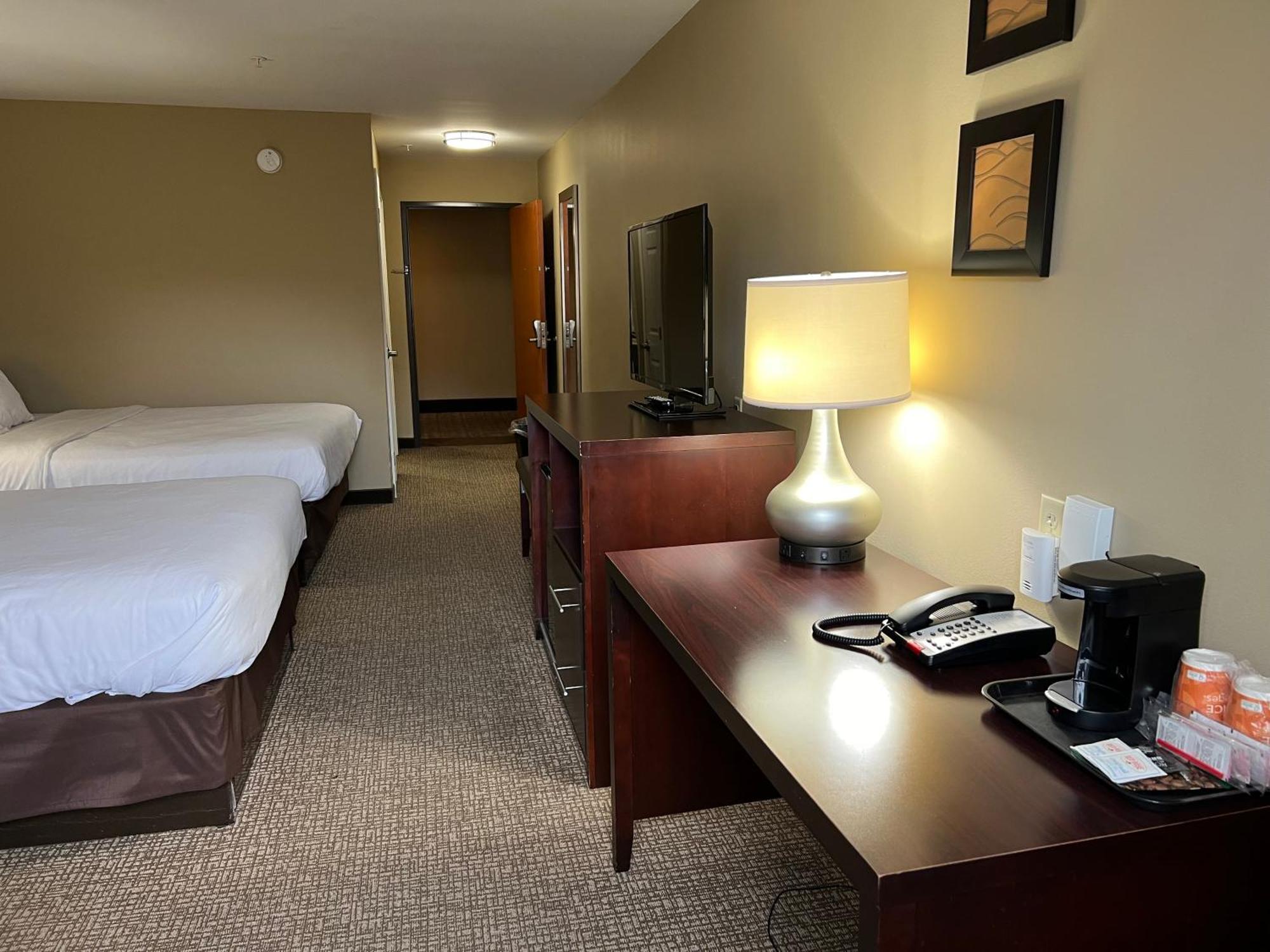 Days Inn & Suites By Wyndham Manheim Lebanon Esterno foto